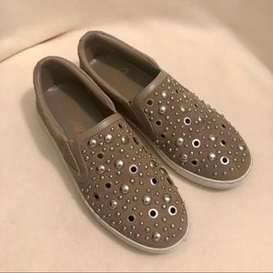 ✨EUC Sam Edelman Paven Grommet Suede Sneakers